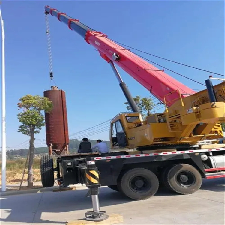 衡水桃城专业吊车租赁多少钱