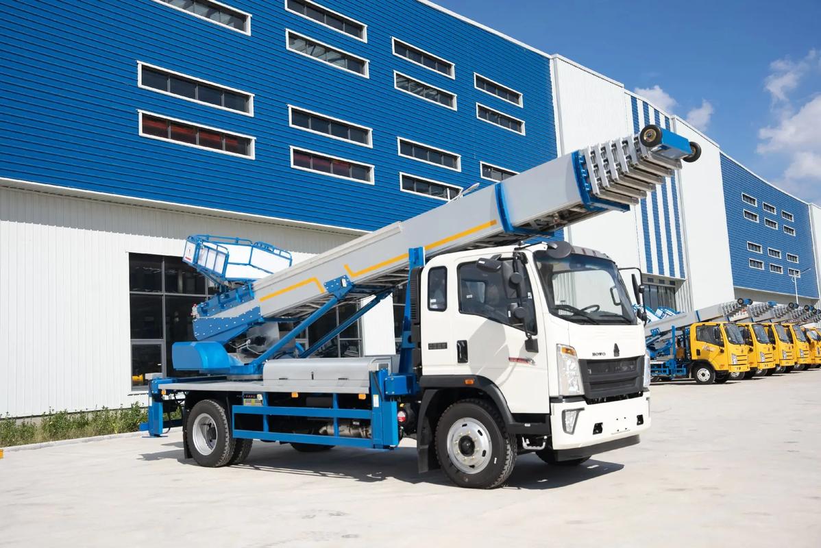 衡水桃城出租云梯车高空作业车 建筑垃圾搬运